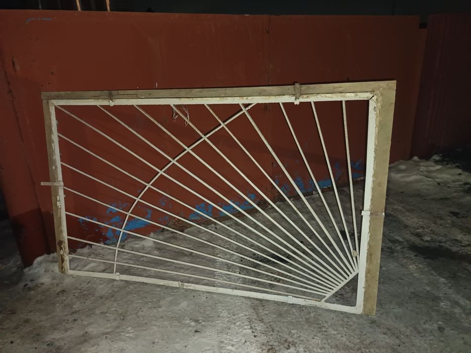 Решетка железная