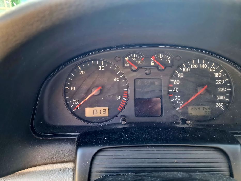 Vând sau schimb Volkswagen Passat b5 cu mașină  de teren ptr Off road