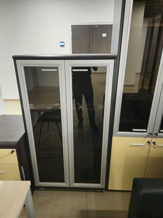 Стулья, кресла, шкафы