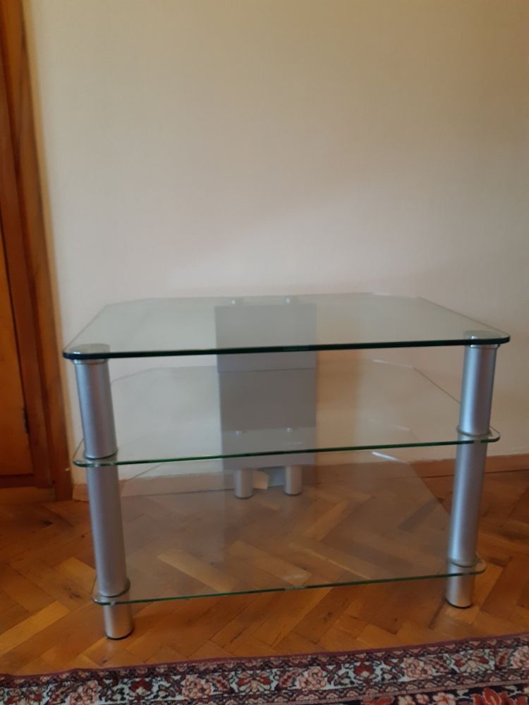 Стъклена маса за телевизор гр. Сливен Ново село • OLX.bg