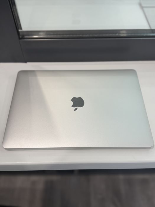 Apple MacBook Air M1 2020