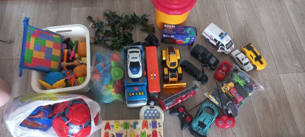 Продам игрушки в идеальном состоянии