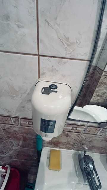 TORK - стенна сапунерка, салфетник за ръце, салфетник за тоалетна хартия