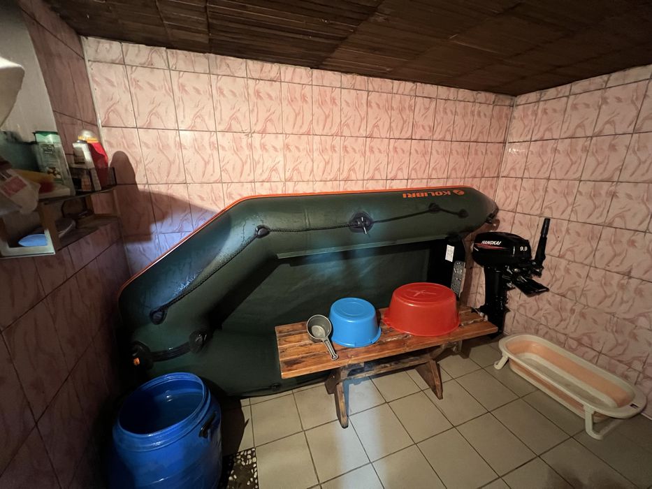 Продам лодку с мотором