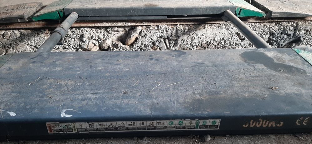 Vând vulcanizare completă.  Compresor/aparat echilibrat/dejantat/elevator