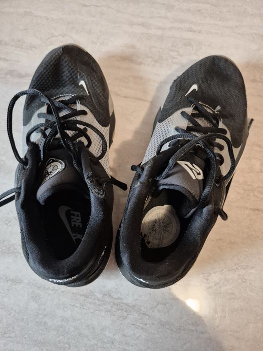 Adidasi de baschet Nike