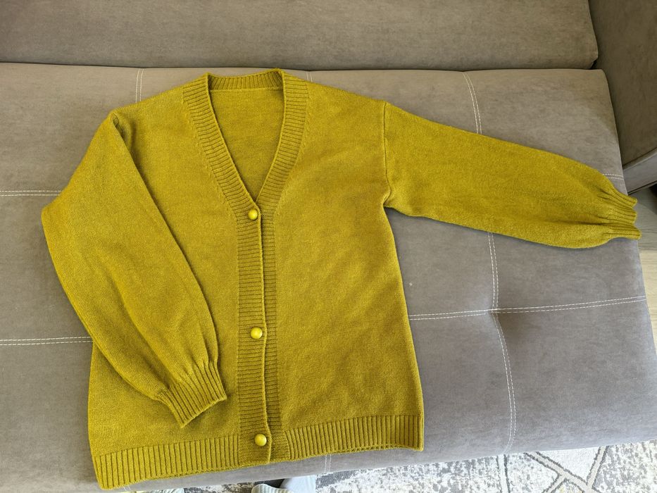 Продам Кардиган за 4500тг