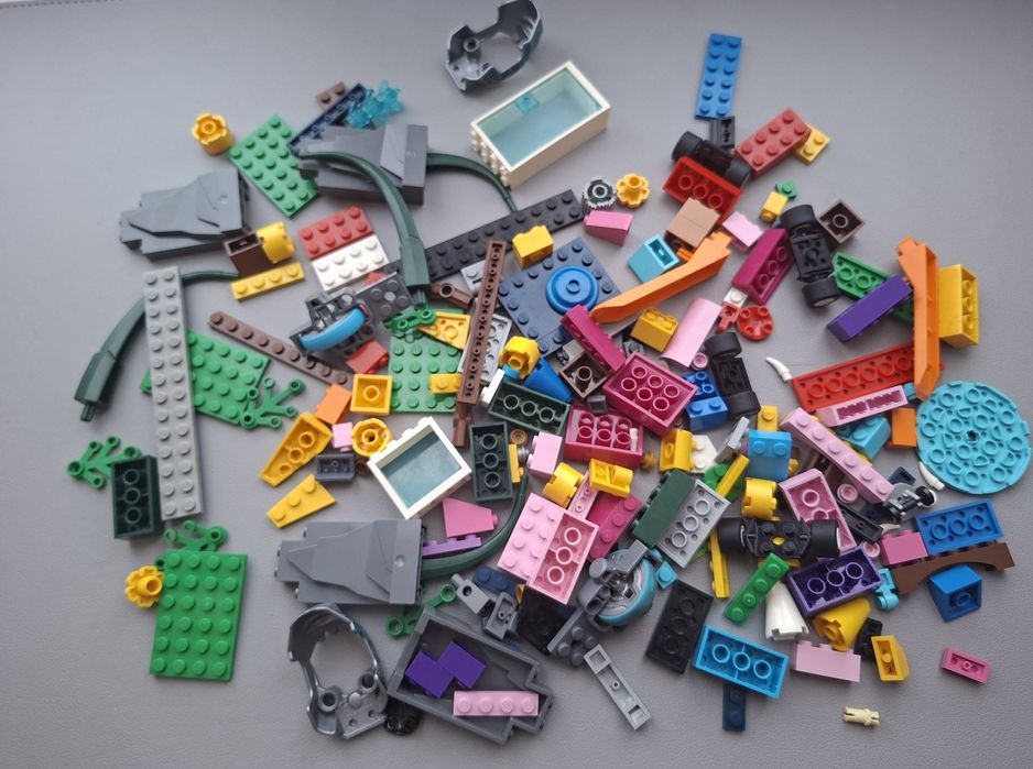 Продам Оригинальные детали Lego