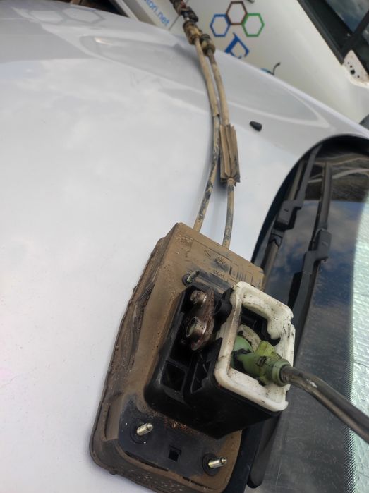 Жила скорости за Пежо-407(бензин).