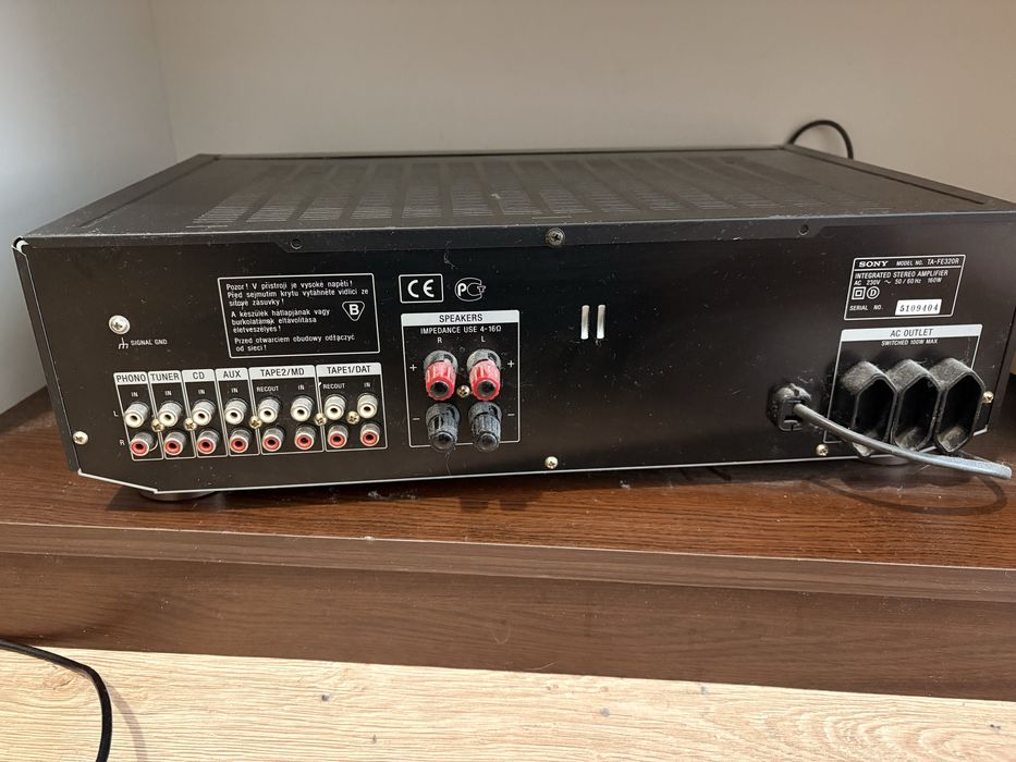 Sony TA-FE320R усилвател