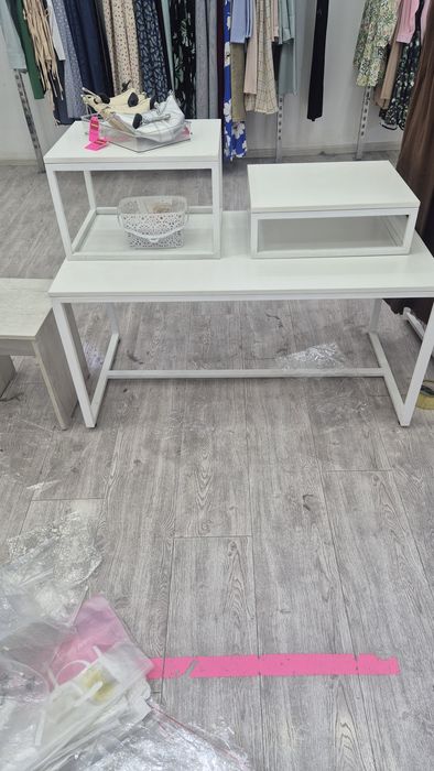 Полки, подставки, подиум, табуретка, пуфик