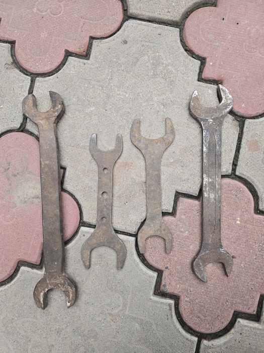 Ключи гаечные разные дрель