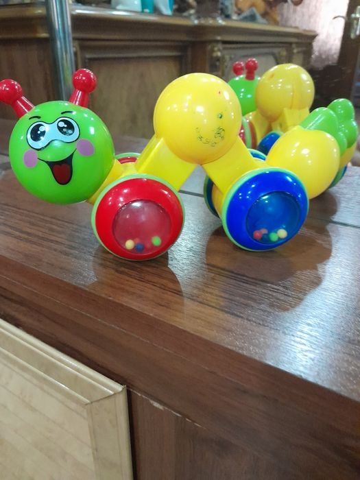 Продам гусиничек