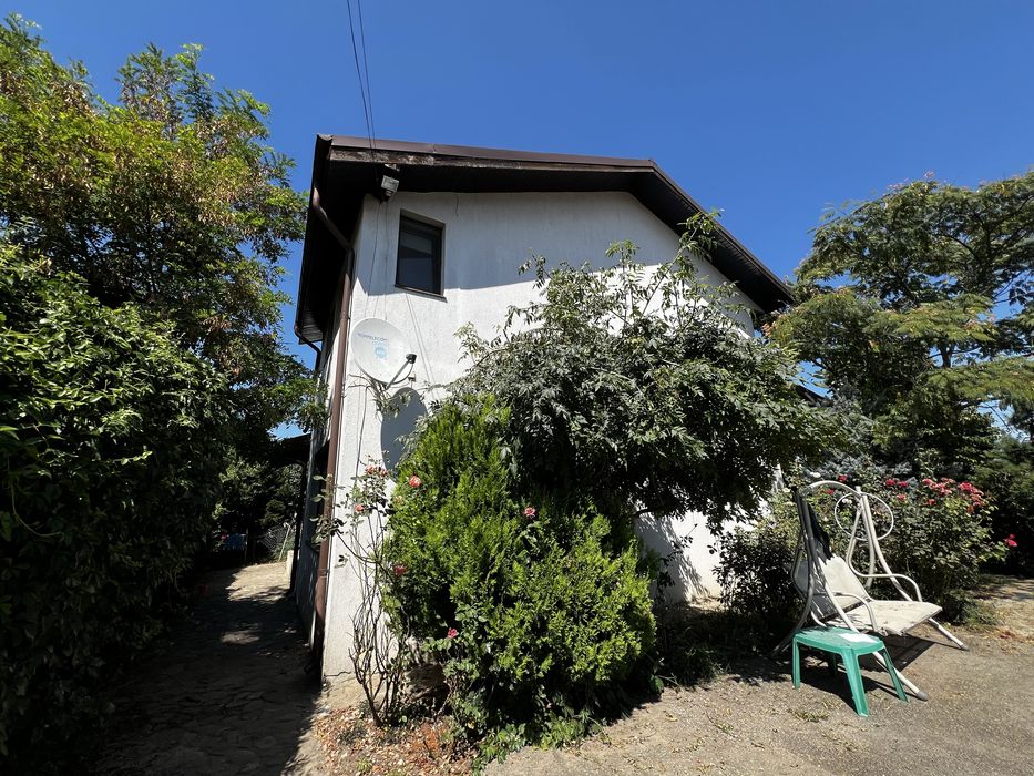 Casă individuală P+1, 6 camere, 3 băi, teren 700mp, 2 fronturi stradale – Corbeanca, Tămasi