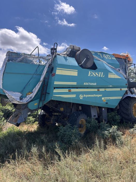 Комбайн ессил 740