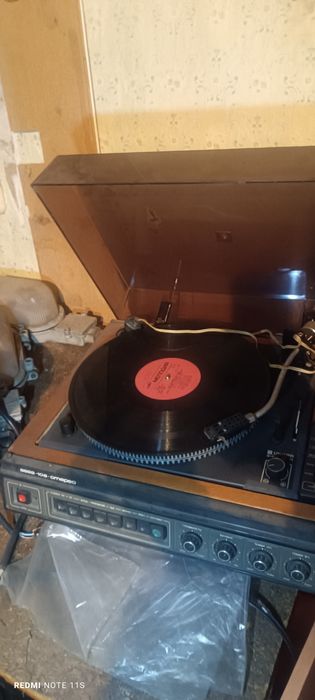 Электрофон Вега 108.