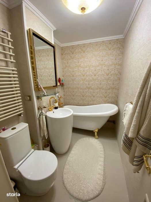 Pret Redus Lux Apartament cu 3 camere, 75mp, Filiasi