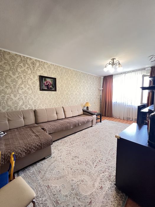 Продается 3-ная квартира в районе Школьник