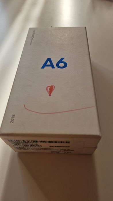 Продам Samsung A6