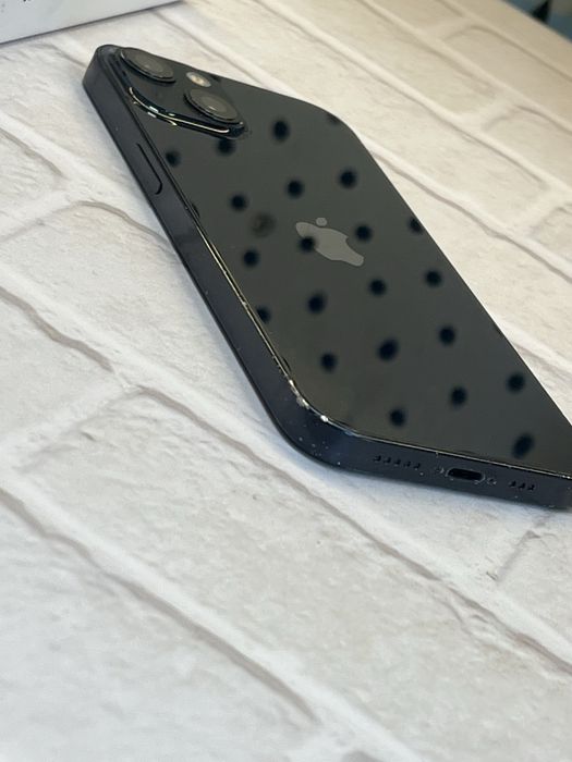 Продам iPhone 13, 256 ГБ Akb 76%