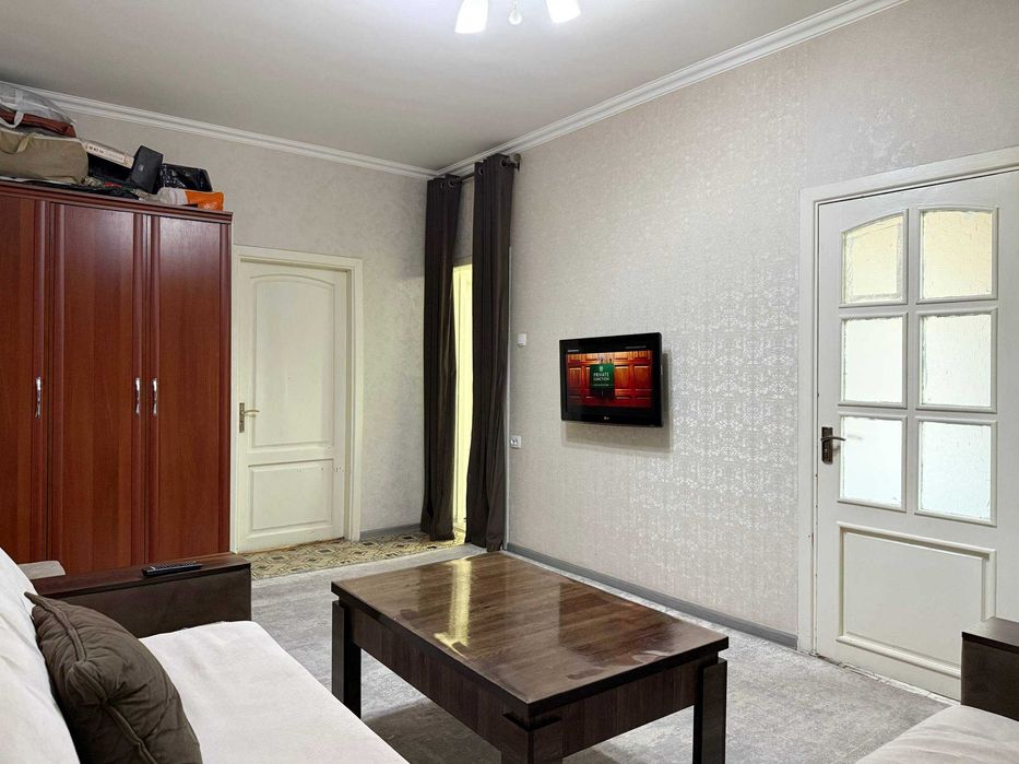 Срочно своя продаётся 3-ком квартира Яшнабад университет АДЖУ! Ипотека