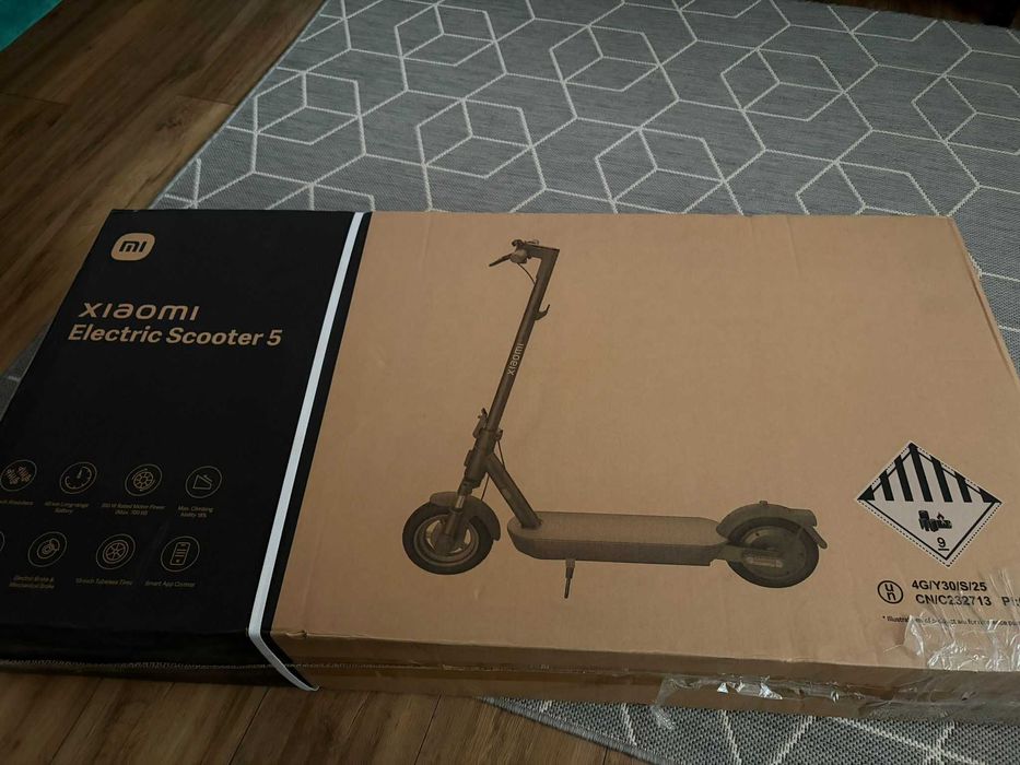 Trotineta electrica Xiaomi Electric Scooter 5 Noua Sigilata cu Factura
