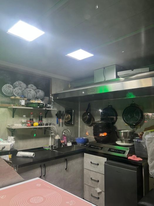 Сдам моноконструкцию в проходном месте — 10м²