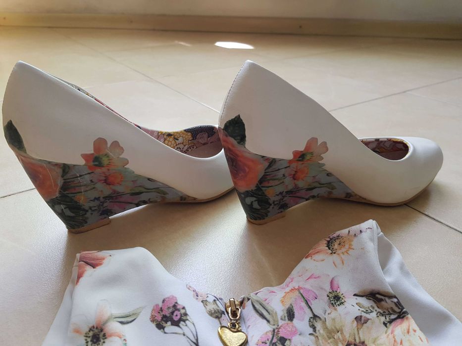 Рокля на флорални мотиви, XS + декопаж обувки (37 ) към нея