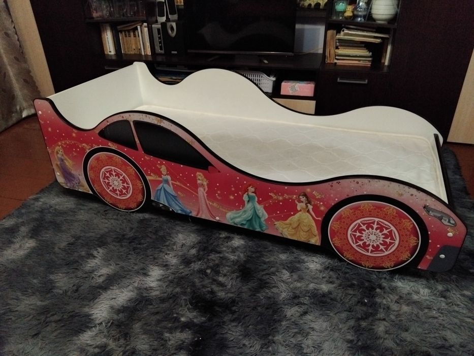 Кровать детская.