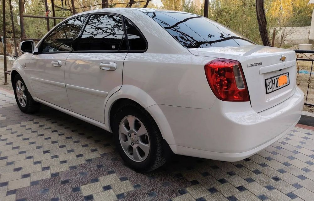 Джентра машина сатылади