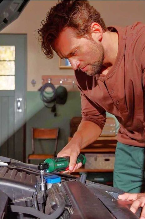 Cheie cu clichet electrica, CU ACUMULATOR INTEGRAT, noua, din Germania