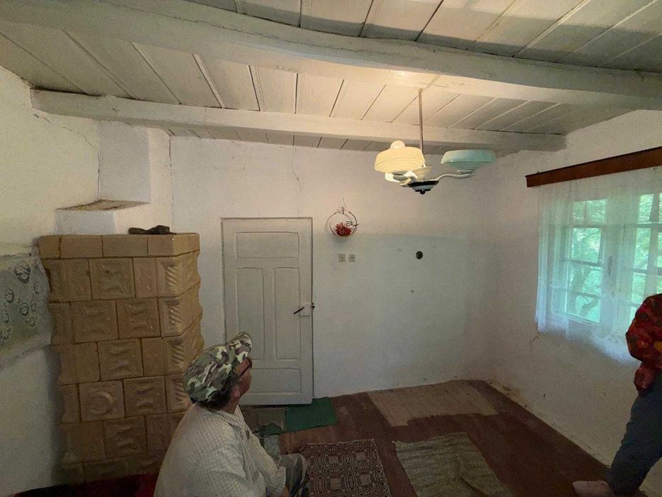 Casa si teren în satul Băbușa, comuna Băcești, județul Vaslui