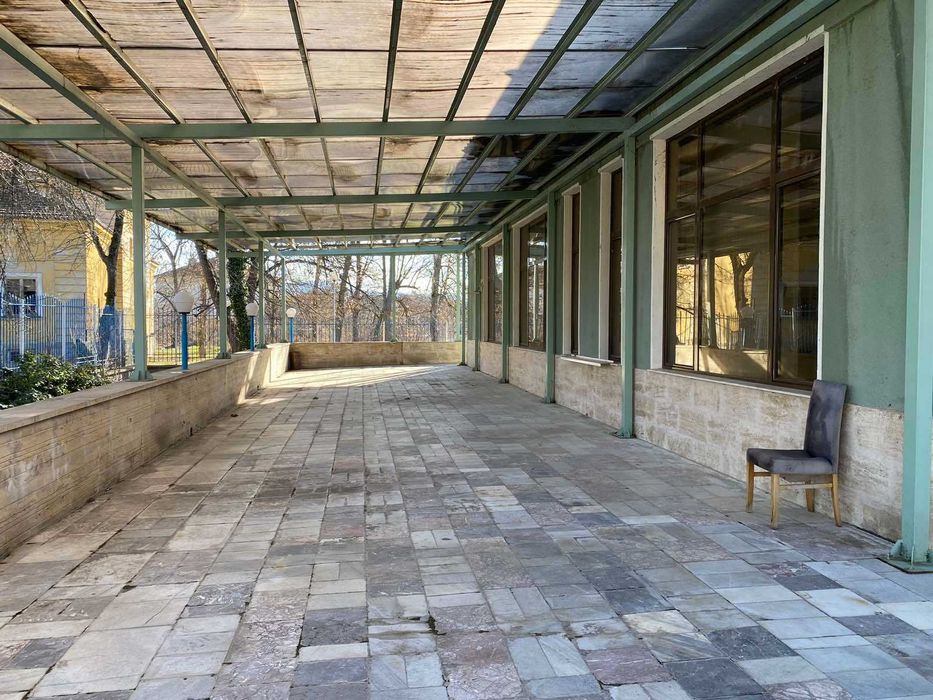 Продава се Промишлена сграда в Баня - 1420 кв.м за 1078 €/кв.м - Снимка #3