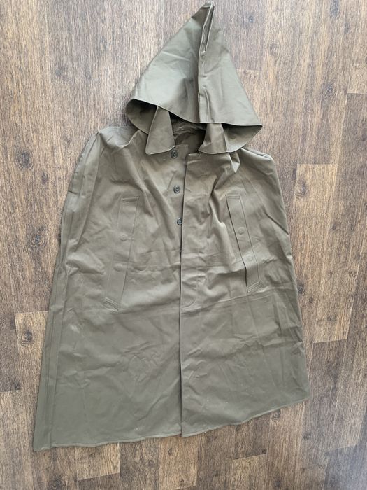 Плащ военный плотный