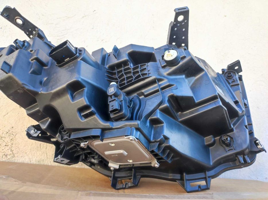 Far stanga Renault Austral original IMPECABIL