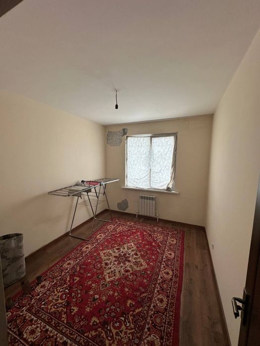 Sergeli Choshtepada 3/2/7,72 kv uy srochno sotiladi