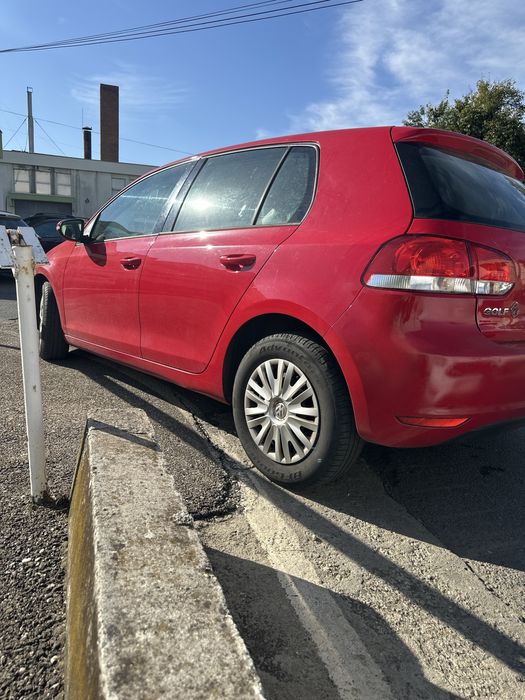 Volkswagen Golf 6 1.6 TDI 105 CP Euro 5 – 2011
