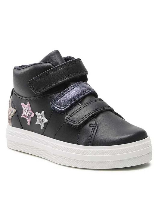 Нови обувки за момиче Clarks