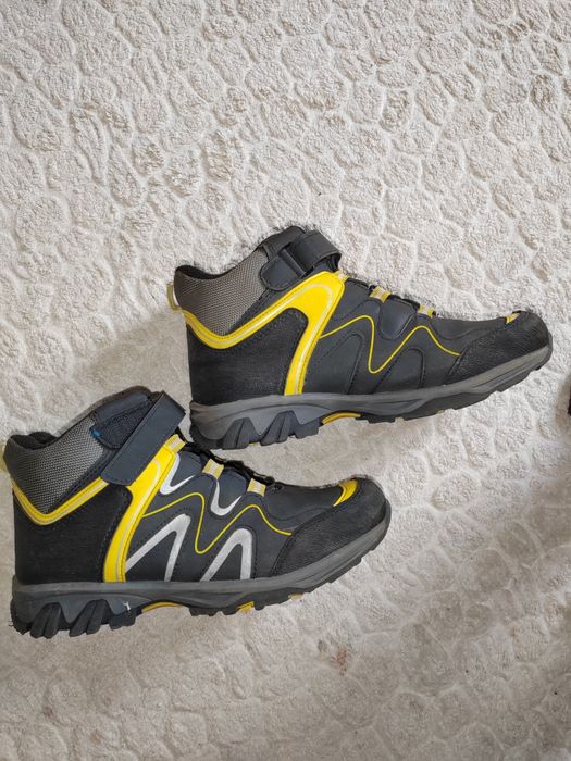 Продам ботинки для мальчика