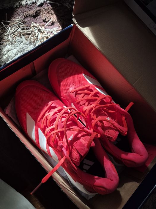 Vând adidași originali,mărimea 44,noi!