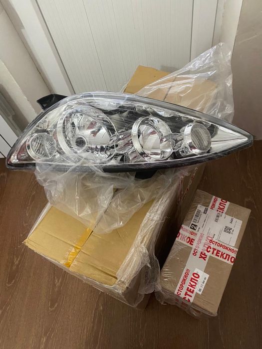 Новый передные фара