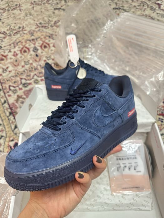Новые кроссовки Nike Airmax Supreme