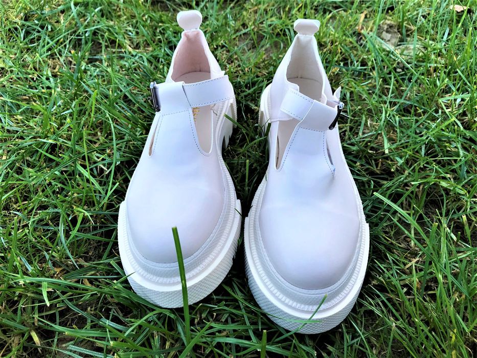 pantofi NALAIM Nude Mary Jane de culoare crem, inchizatoare catarama