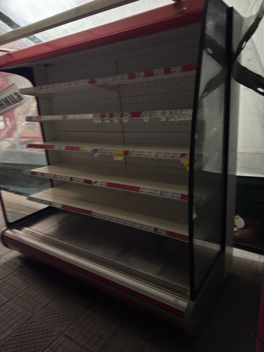 Професионална хладилна витрина Наги + агрегат | За магазин / месарница