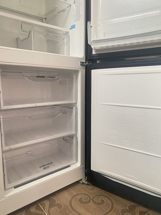 Indesit Холодильник в хорошем состояние