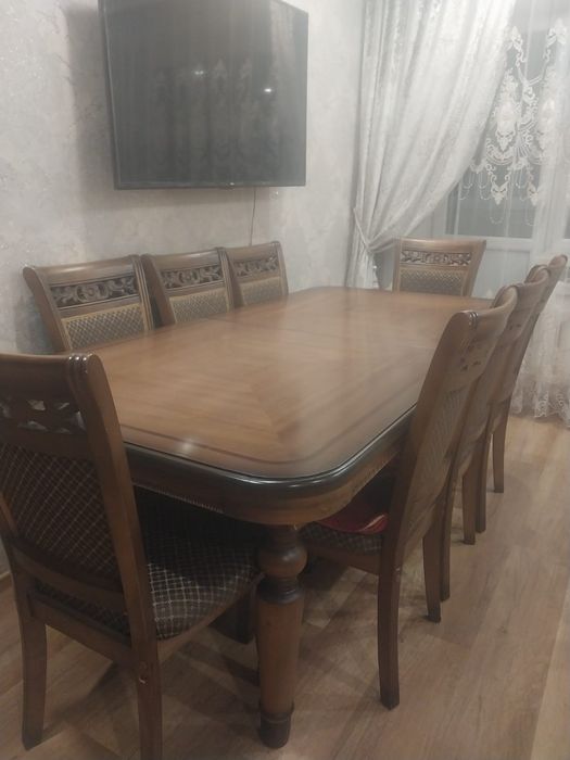 Продам стол стулями