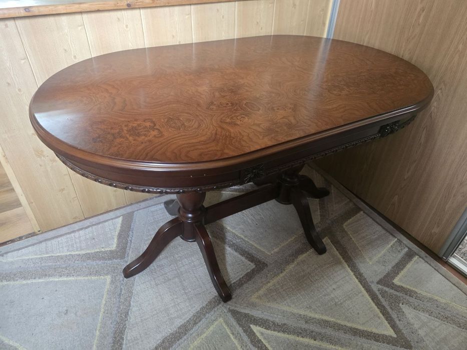 Продаётся стол из МДФ