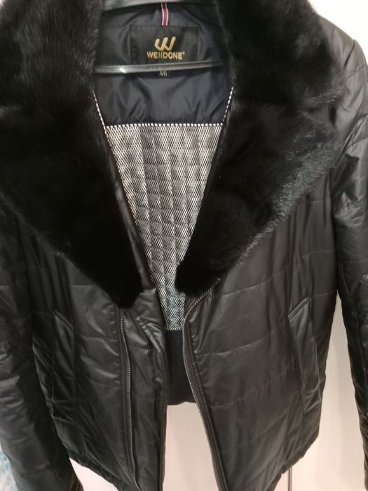 Продам отличную Куртку