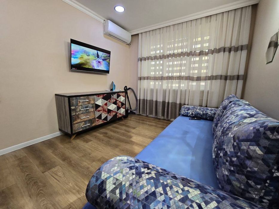 Продаётся 1/1/4 квартира на улице Юнус Раджабий,ор Космонавты