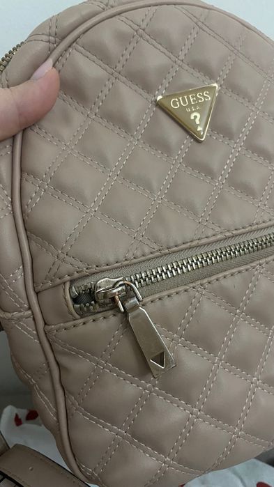 дамска раница Guess